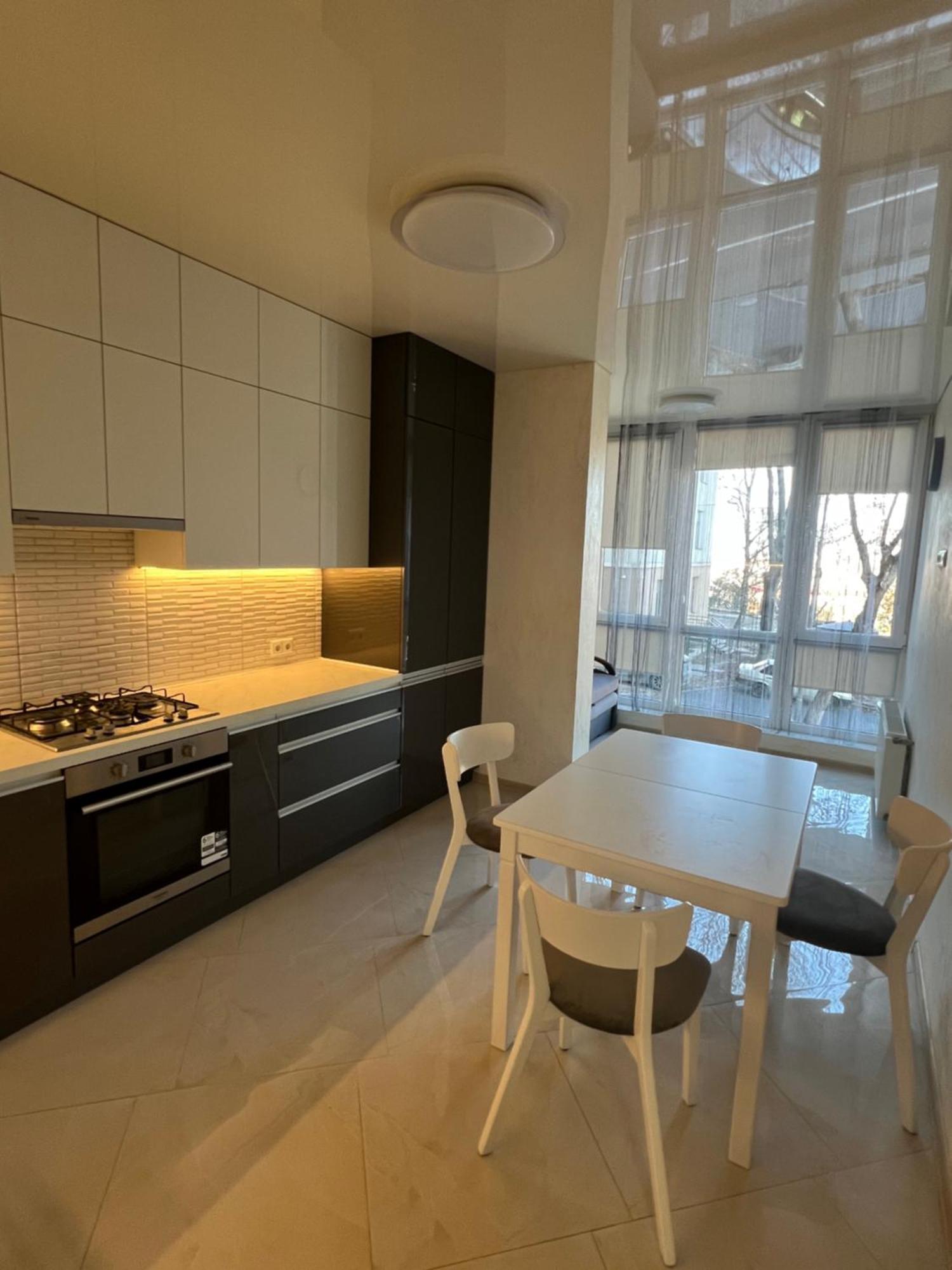 Шевченка,60 - Семицвіт Lägenhet Lviv Exteriör bild