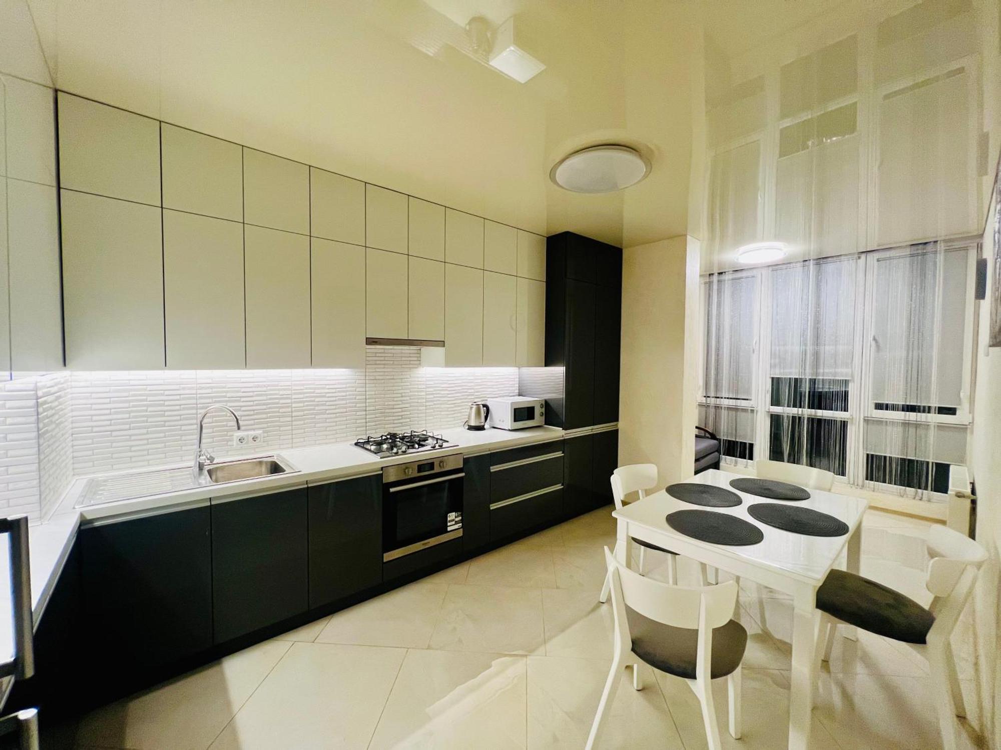 Шевченка,60 - Семицвіт Lägenhet Lviv Exteriör bild
